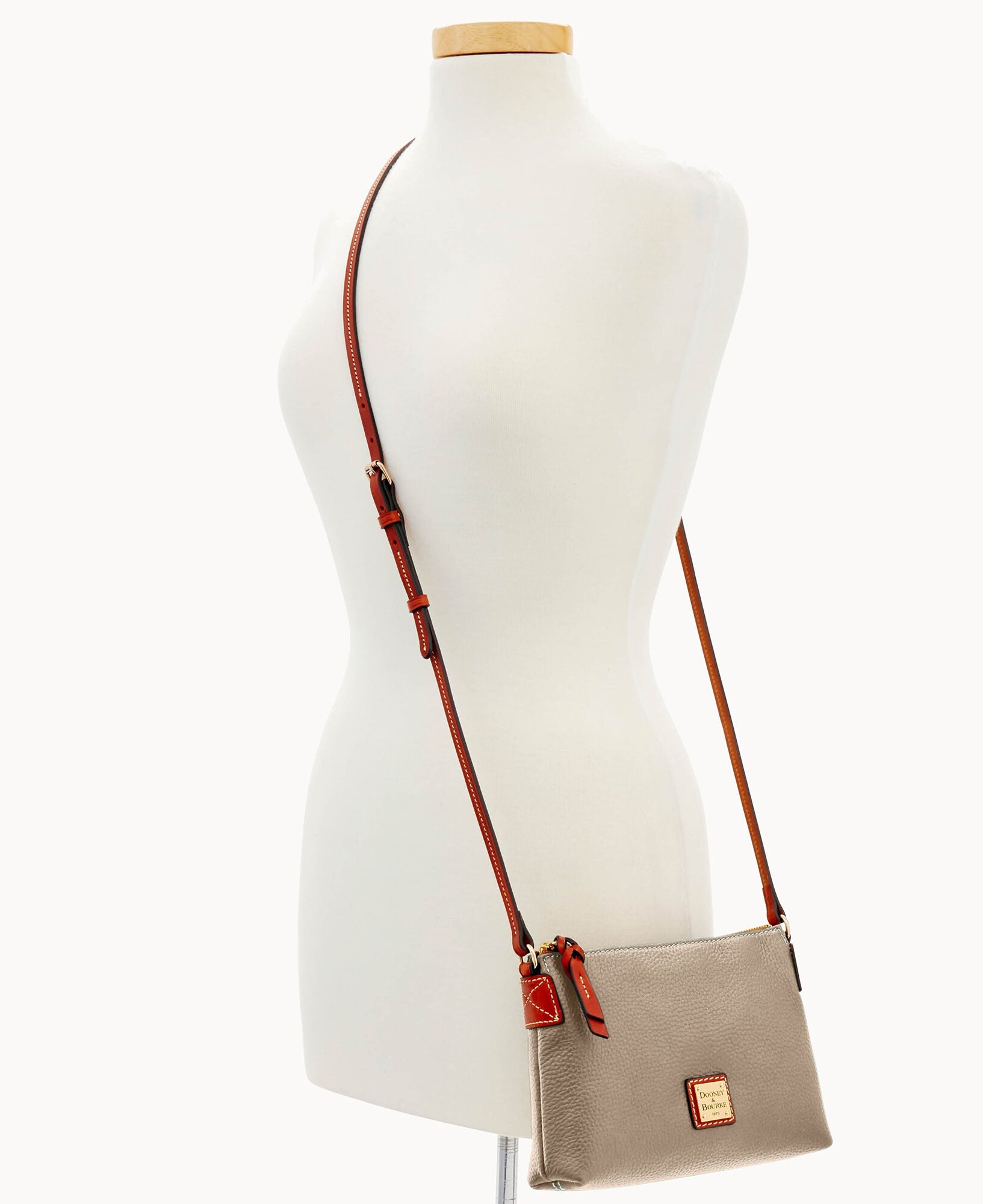 Pebble Grain Crossbody Pouchette