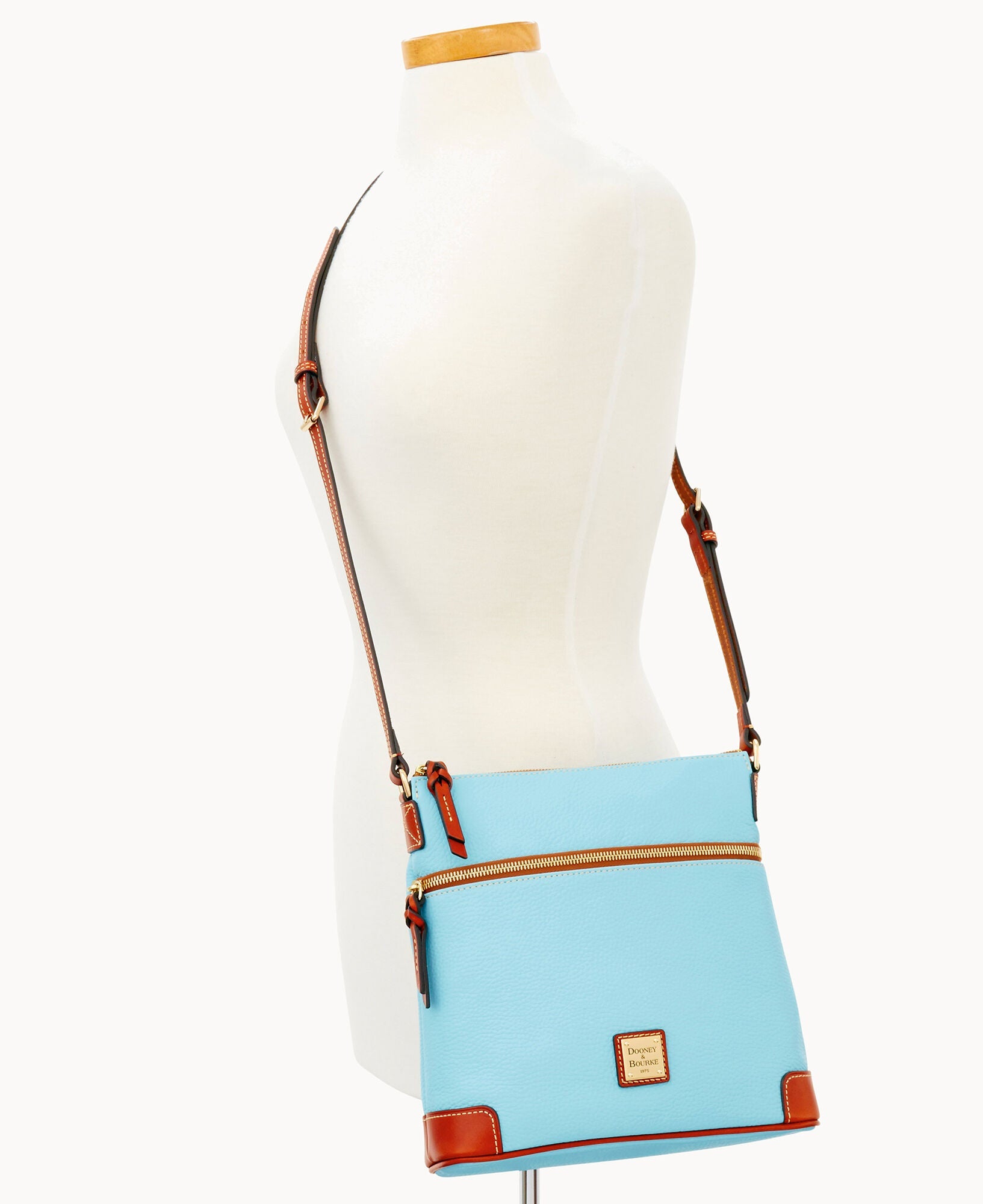 Pebble Grain Crossbody