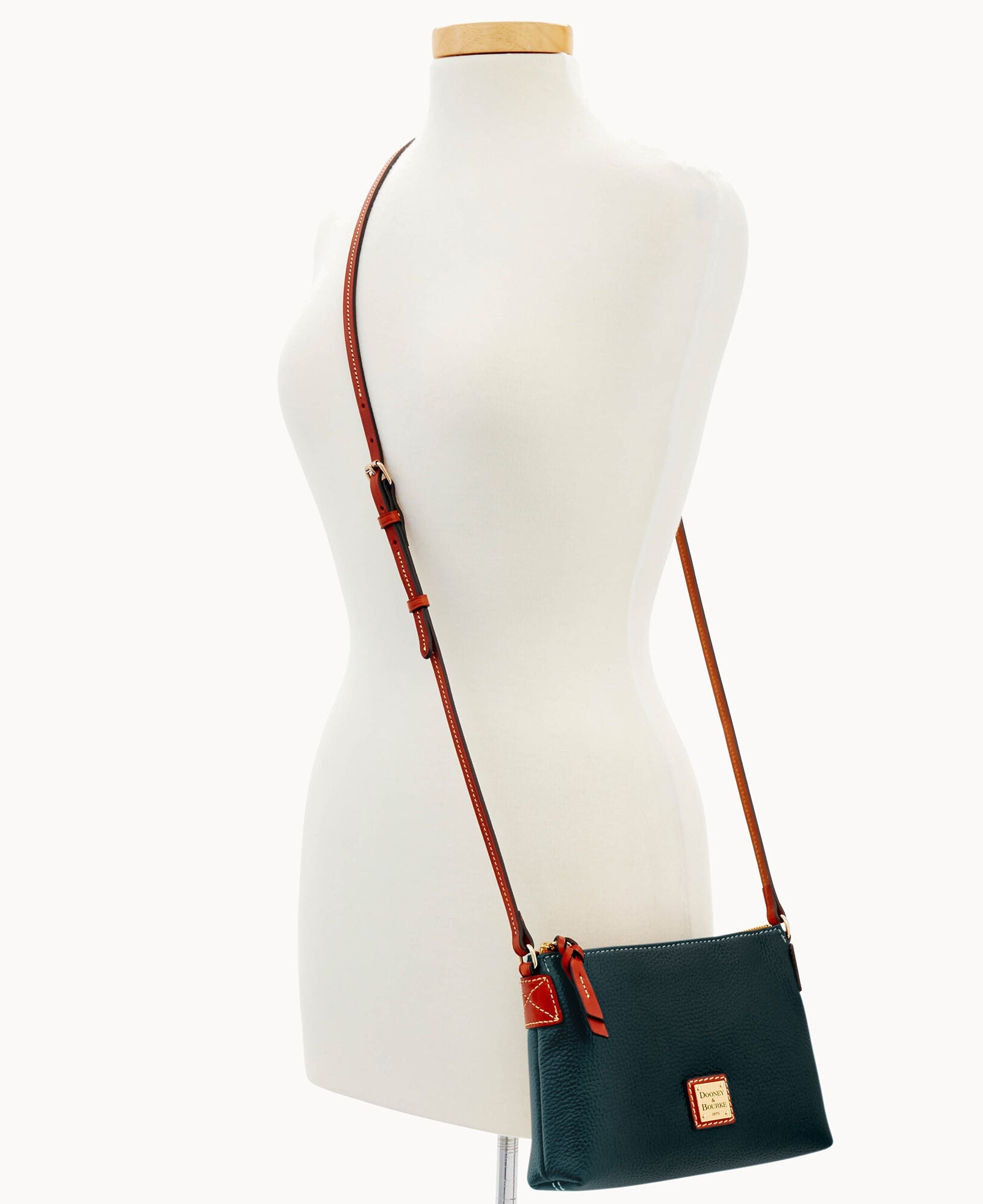 Pebble Grain Crossbody Pouchette