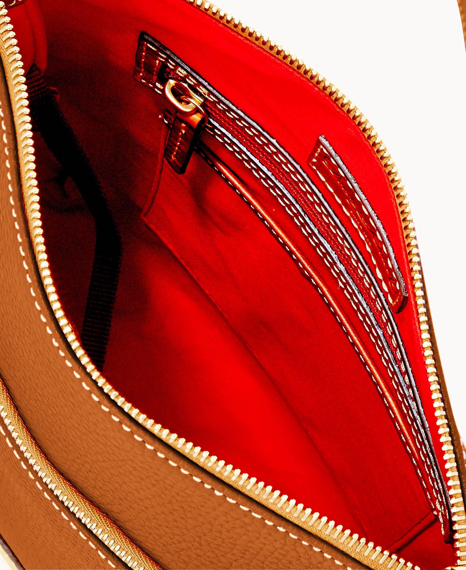 Pebble Grain Crossbody