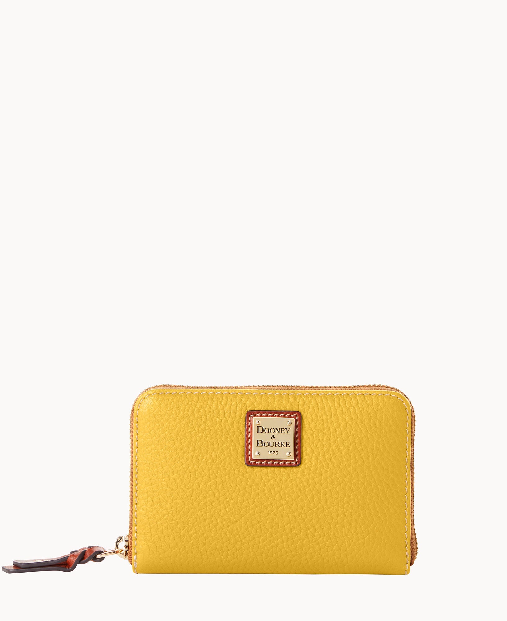 Pebble Grain Medium Zip Around Wallet