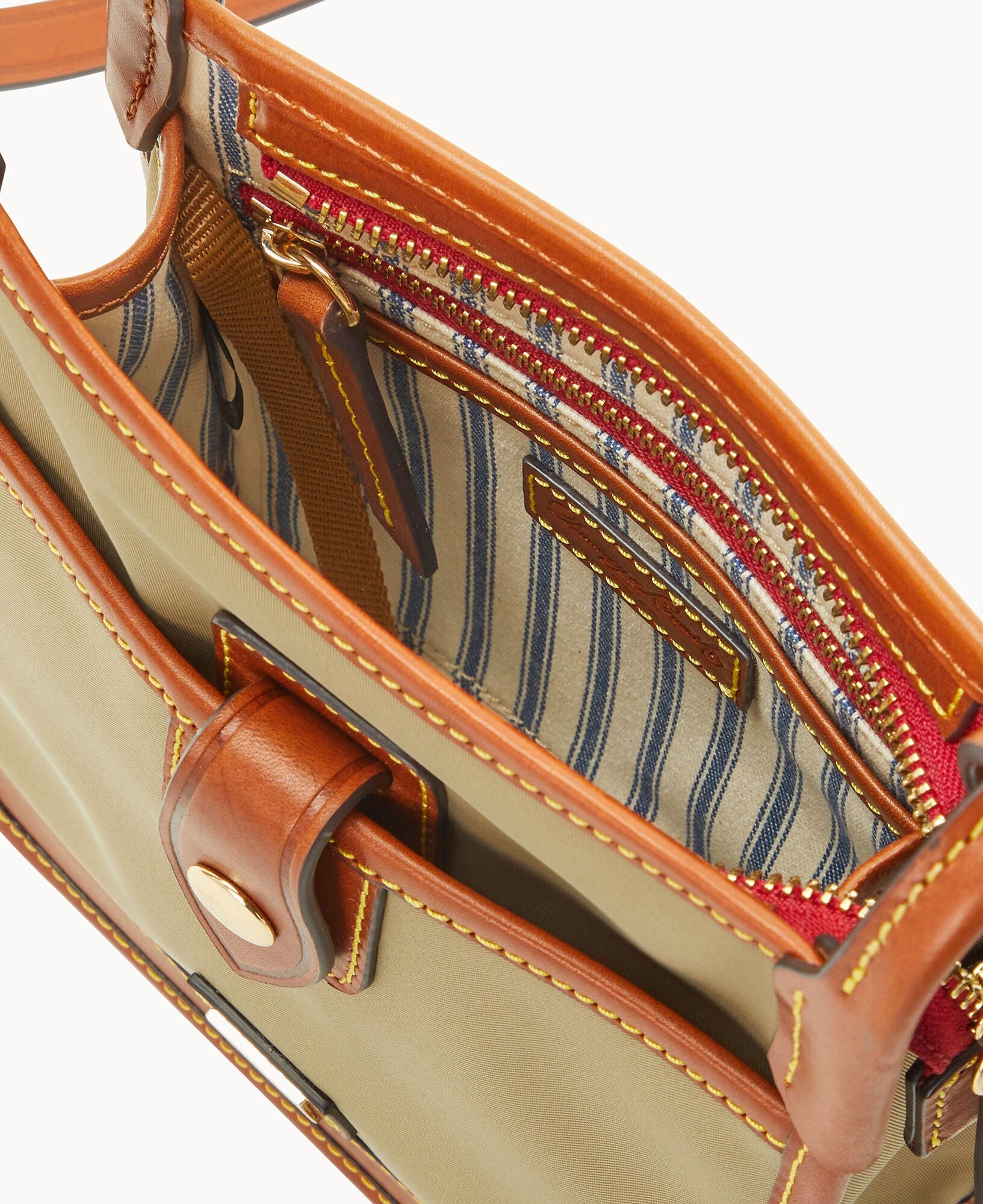 Wayfarer Letter Carrier
