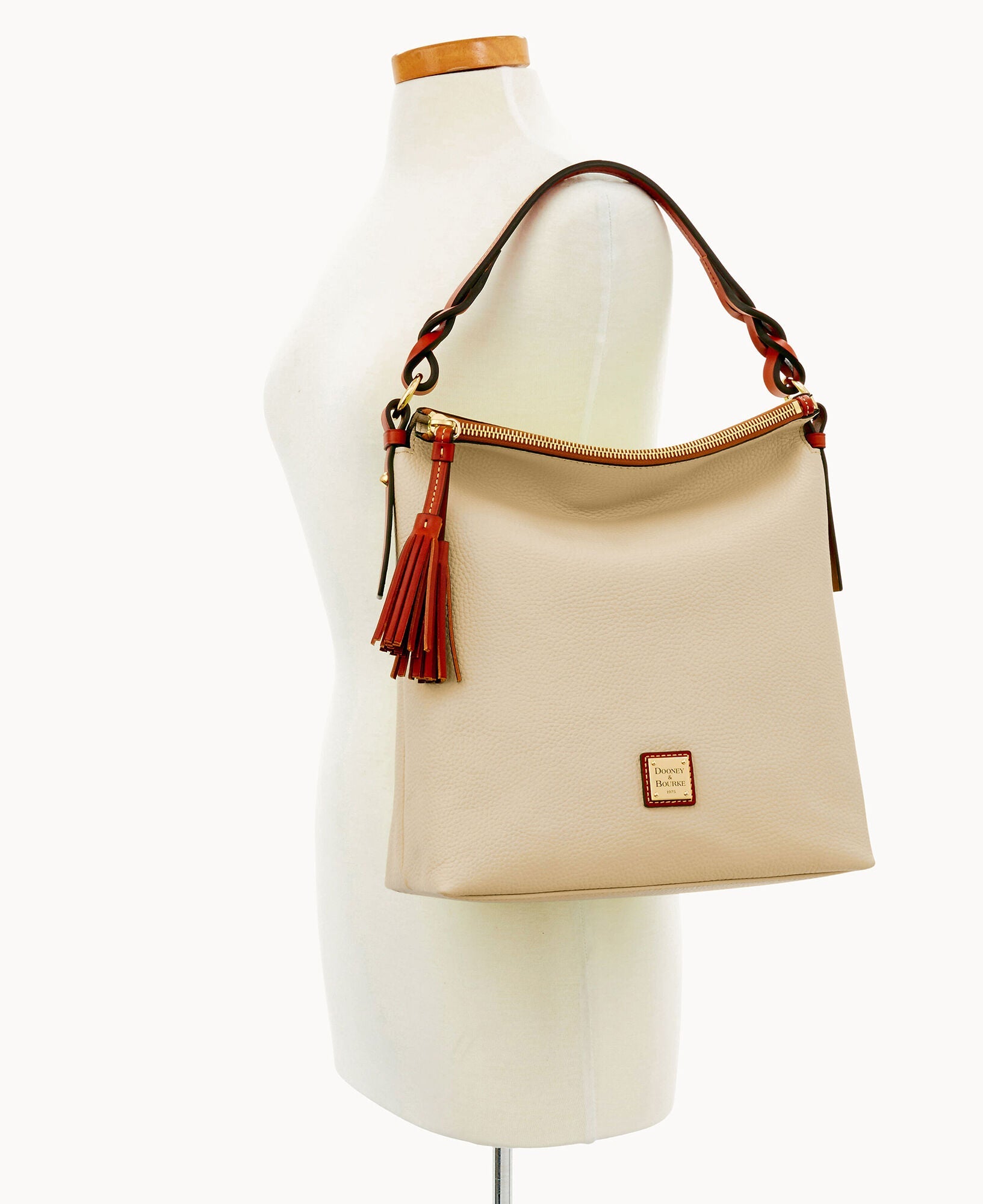Pebble Grain Small Sloan