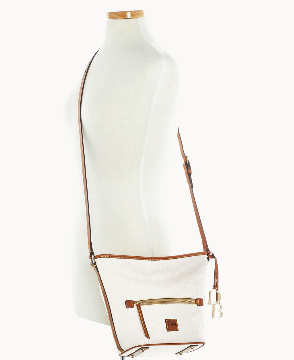 Pebble Grain Zip Sac
