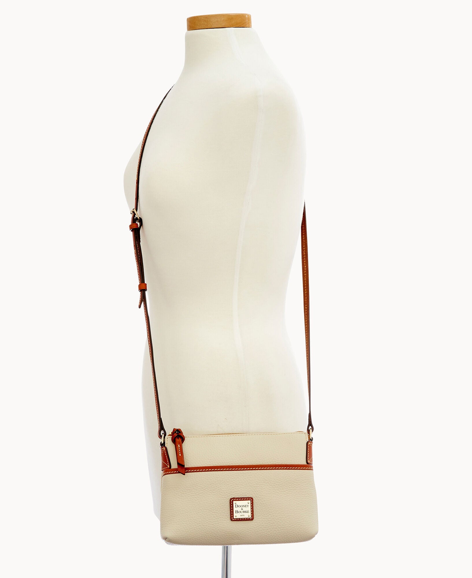 Pebble Grain Ginger Crossbody