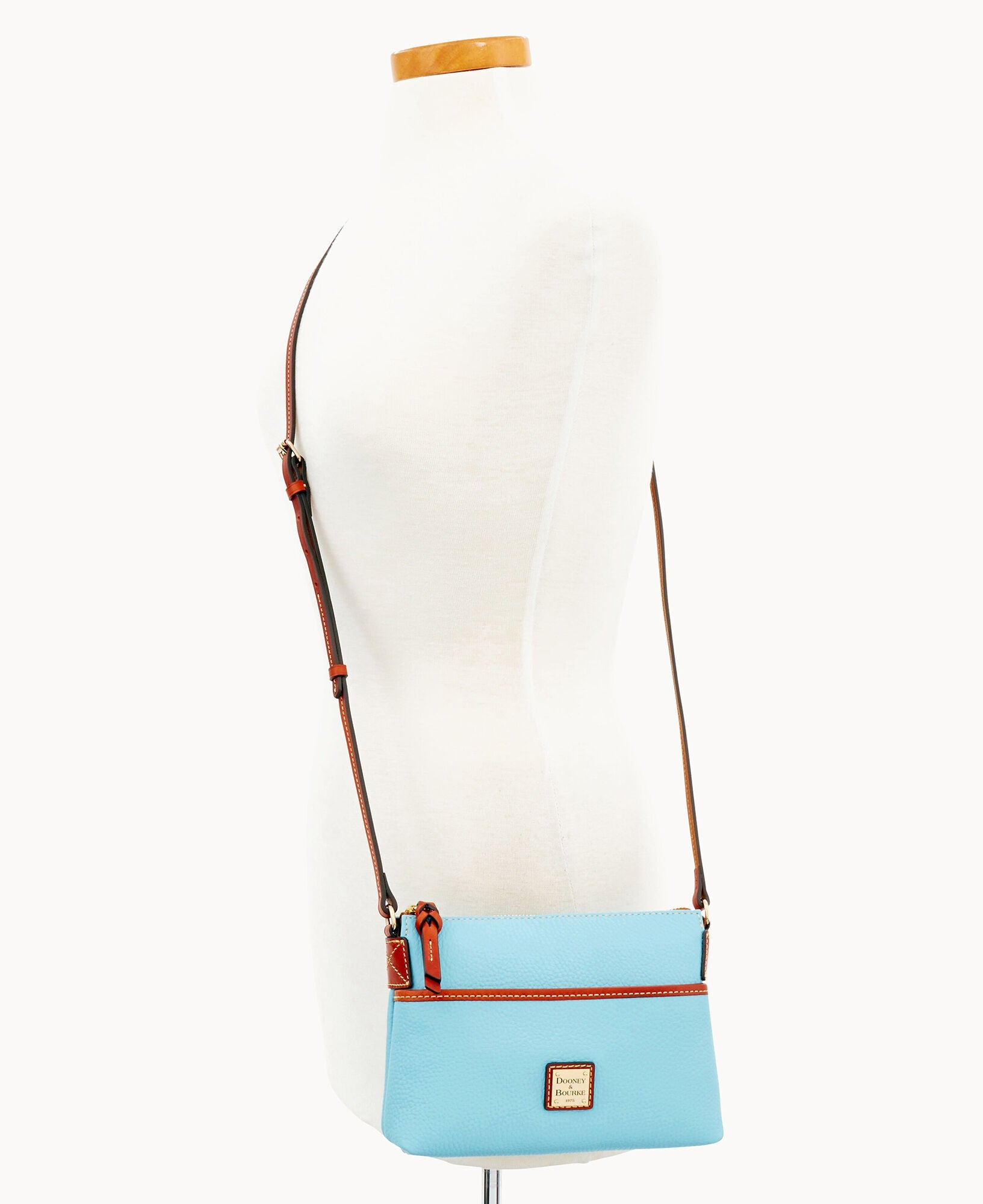 Pebble Grain Ginger Crossbody