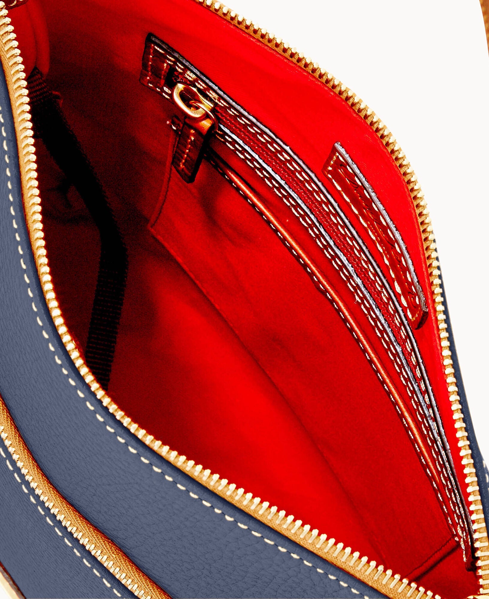 Pebble Grain Crossbody